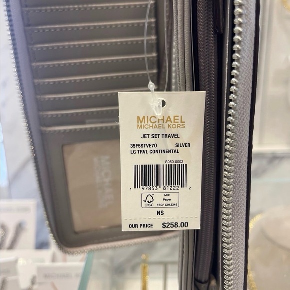 Michael Kors Silver Jet Set Metallic Logo Embossed Wristlet - Picture 6 of 6